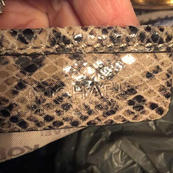 Michael Kors ~ SnakeSkin Shoulder Bag - Picture 14 of 14